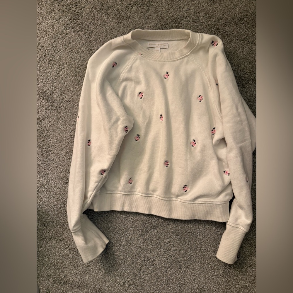 Women's Cream Sweatshirt with Embroidered flowere